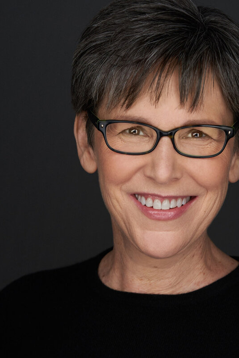Anne Stanback headshot